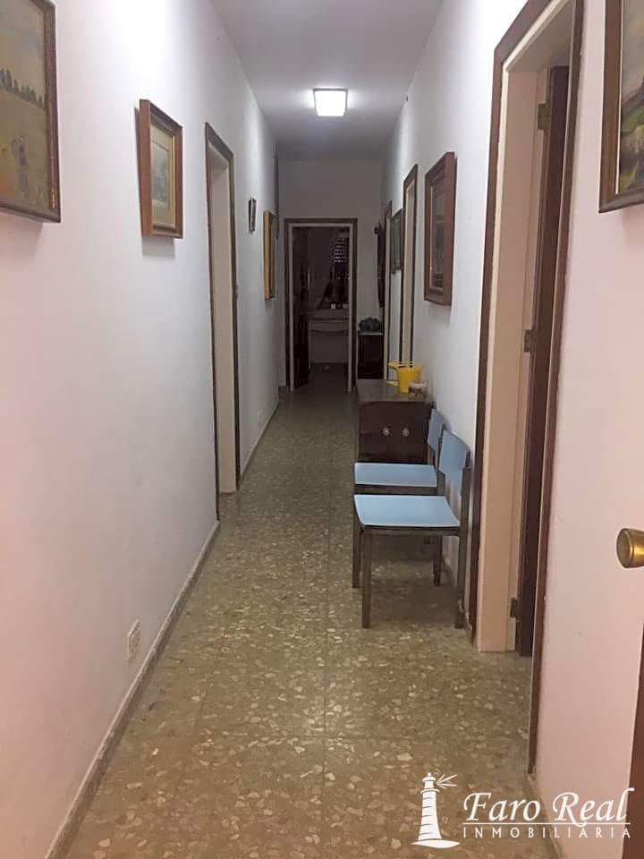 10 bedroom Villa for sale in Sanlucar de Barrameda with pool - € 570,000 (Ref: 9420136)