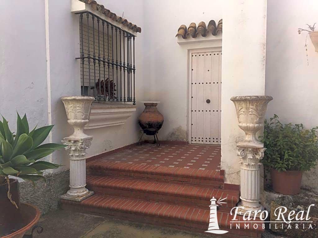 10 bedroom Villa for sale in Sanlucar de Barrameda with pool - € 570,000 (Ref: 9420136)