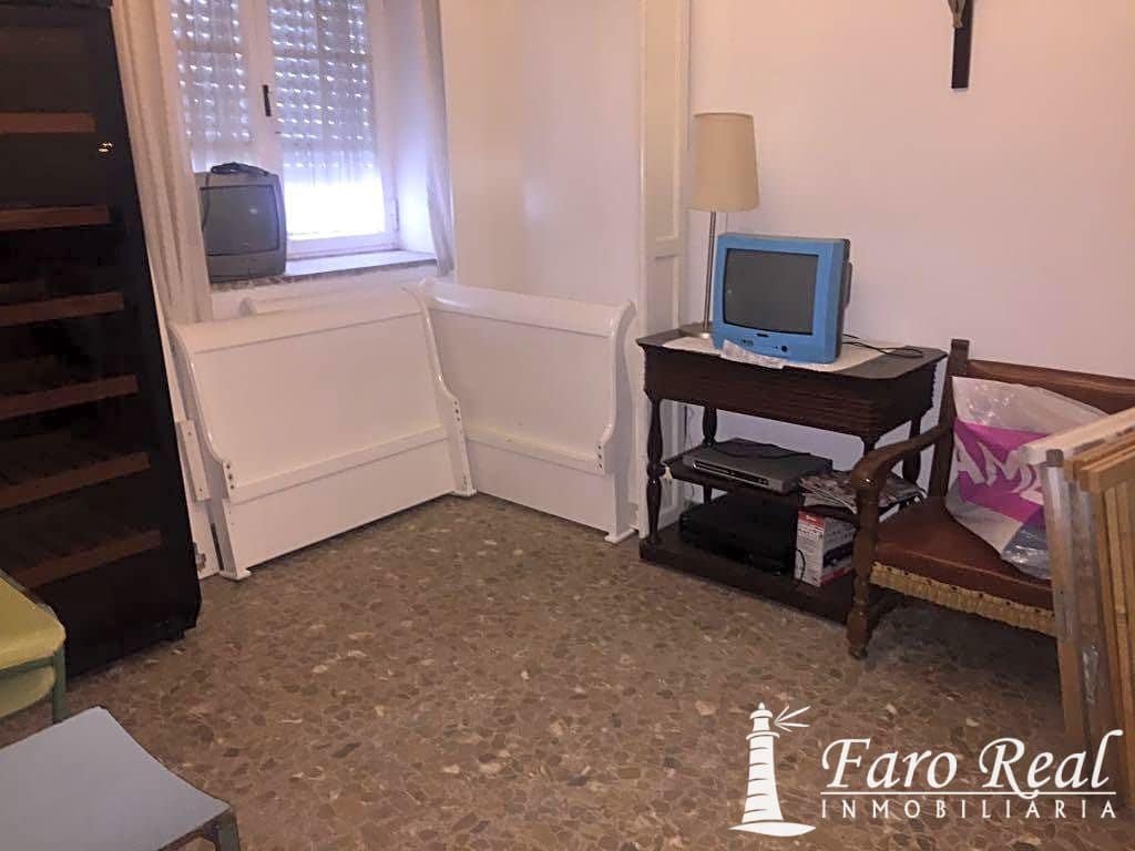 10 bedroom Villa for sale in Sanlucar de Barrameda with pool - € 570,000 (Ref: 9420136)