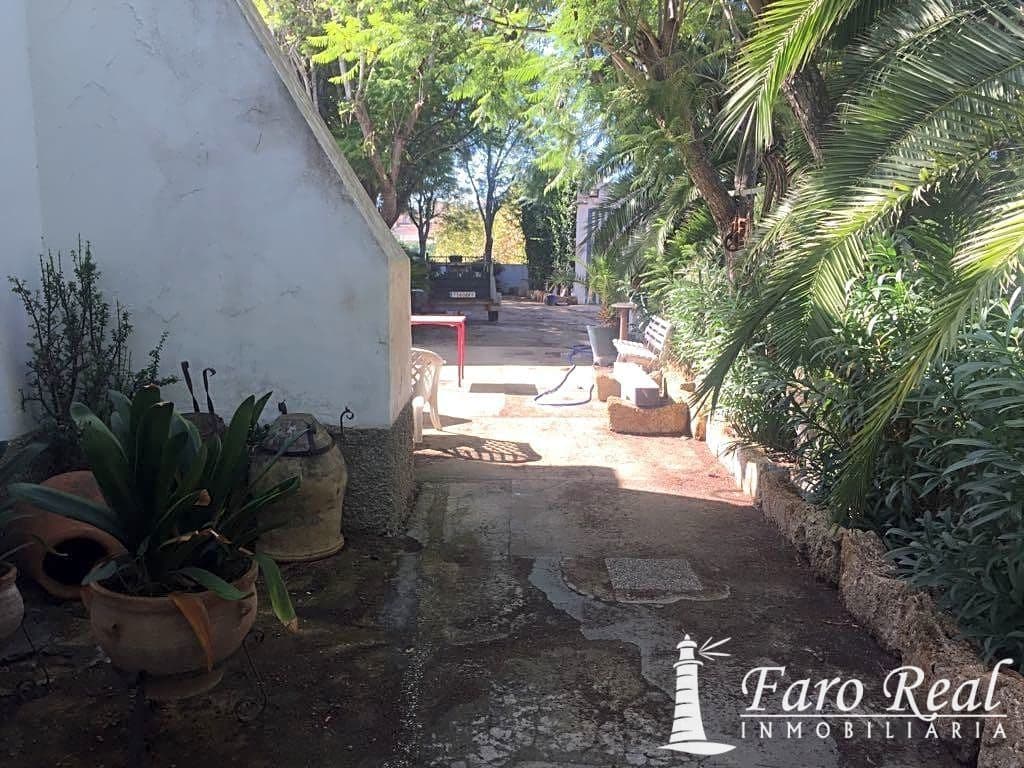 10 bedroom Villa for sale in Sanlucar de Barrameda with pool - € 570,000 (Ref: 9420136)
