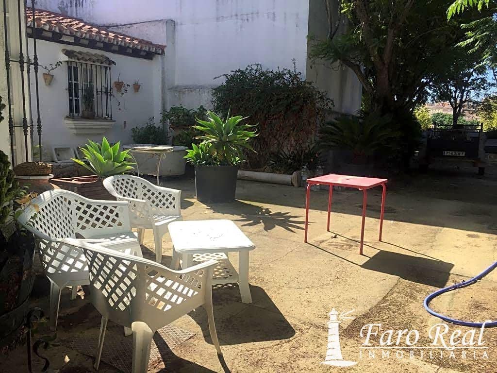 10 bedroom Villa for sale in Sanlucar de Barrameda with pool - € 570,000 (Ref: 9420136)