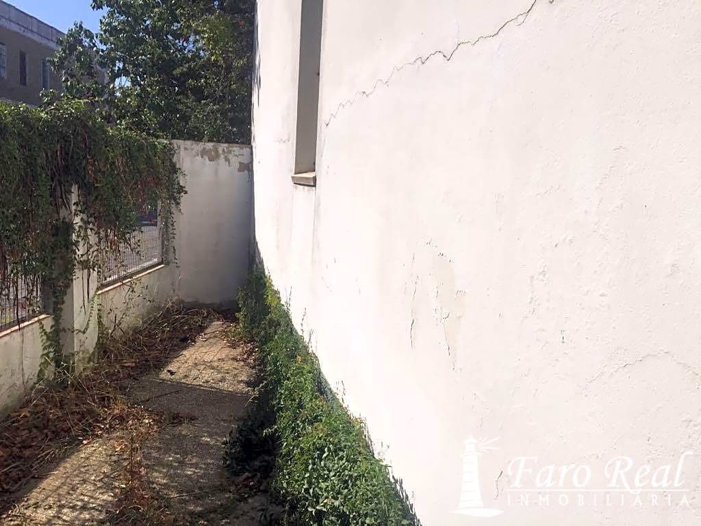 10 bedroom Villa for sale in Sanlucar de Barrameda with pool - € 570,000 (Ref: 9420136)