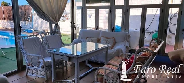 5 bedroom Villa for sale in Chipiona - € 265,000 (Ref: 9420137)