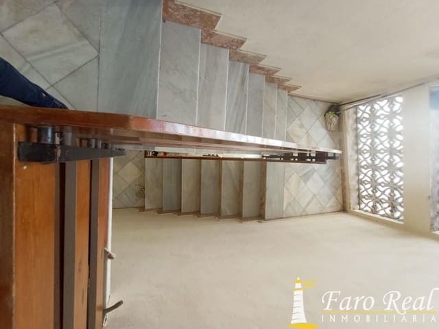 3 bedroom Flat for sale in Sanlúcar de Barrameda - € 200,000 (Ref: 9420138)