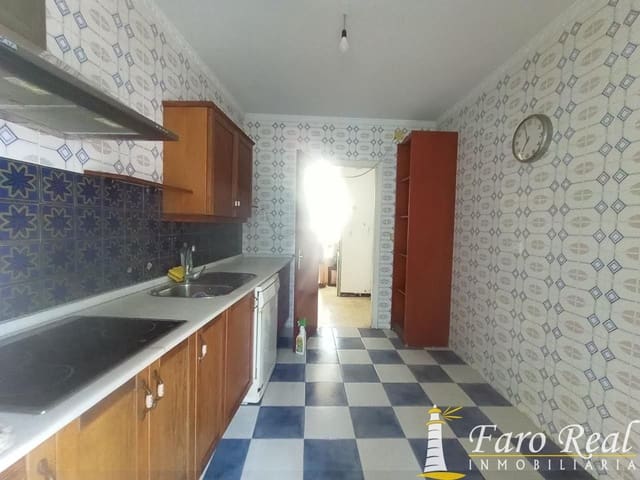 3 bedroom Flat for sale in Sanlúcar de Barrameda - € 200,000 (Ref: 9420138)