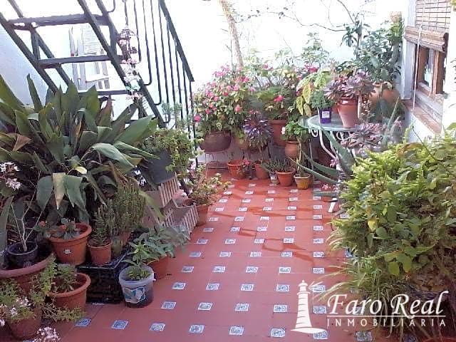4 bedroom Villa for sale in Sanlúcar de Barrameda with garage - € 370,000 (Ref: 9420139)
