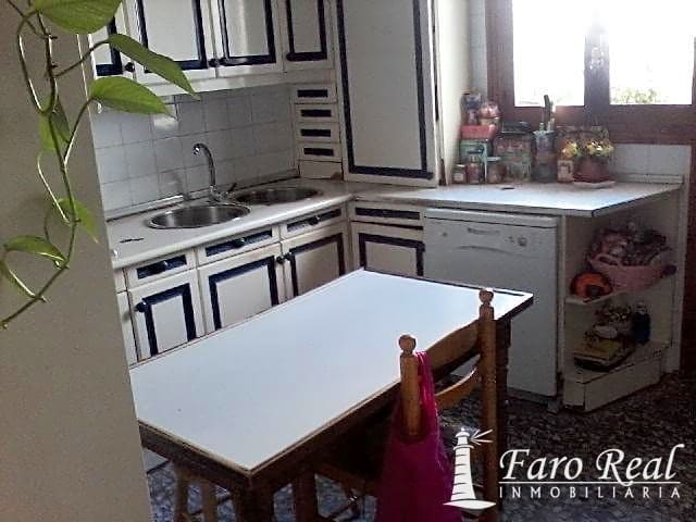 4 bedroom Villa for sale in Sanlucar de Barrameda with garage - € 370,000 (Ref: 9420139)