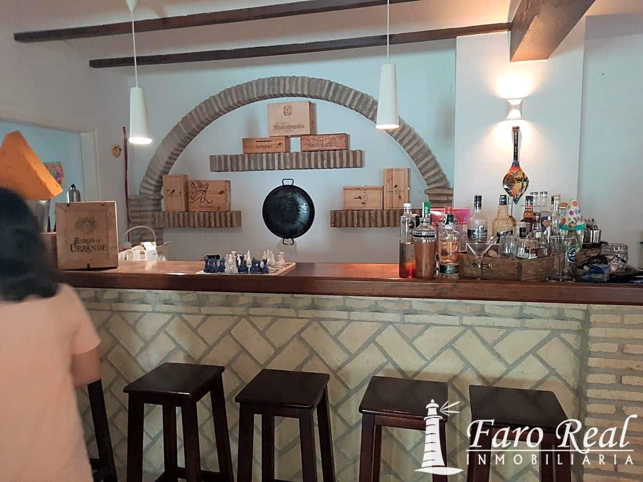 7 bedroom Villa for sale in Sanlucar de Barrameda with pool garage - € 1,150,000 (Ref: 9420140)