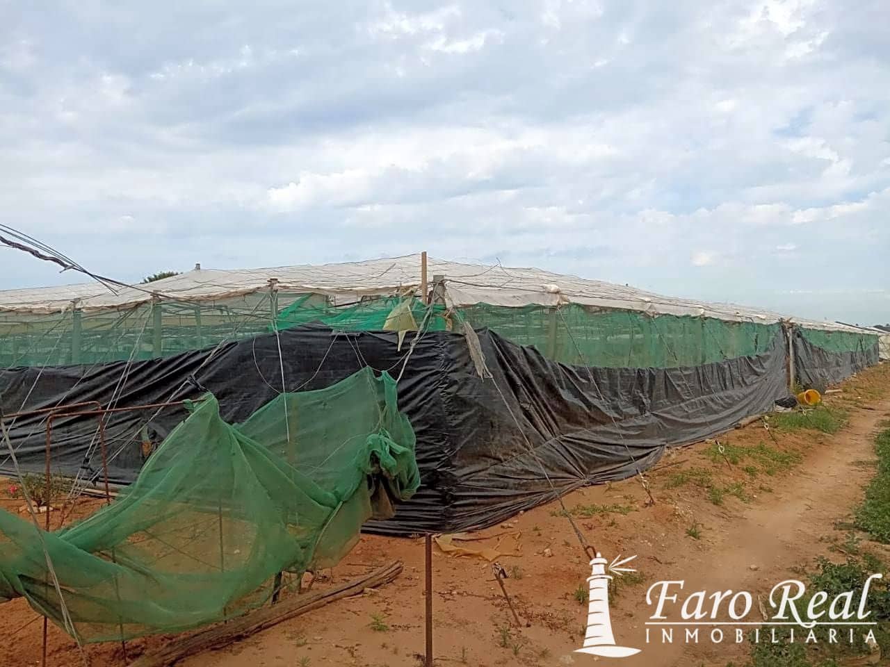 Ubebygd land til salgs i Chipiona - € 80 000 (Ref: 9420143)