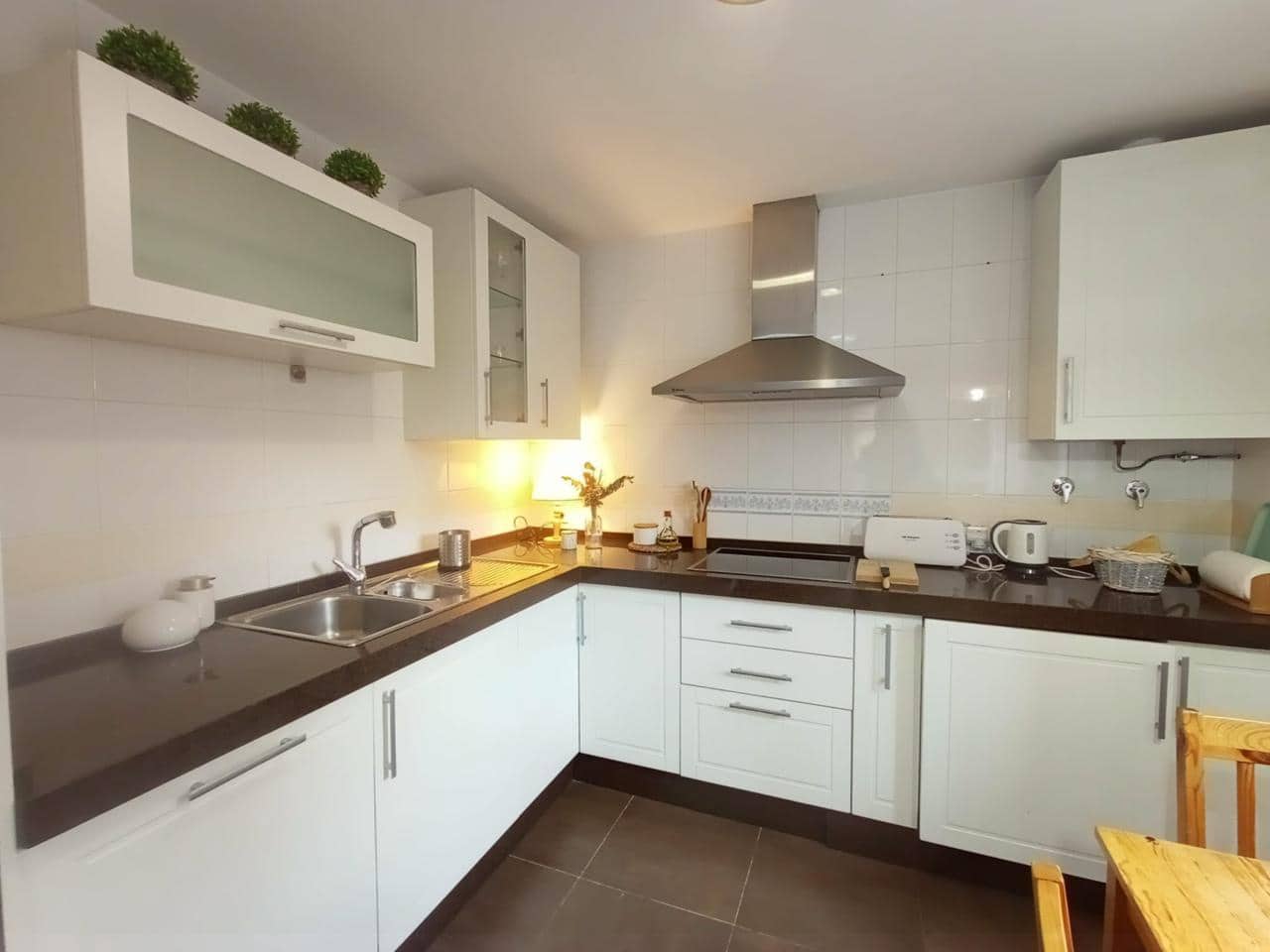 3 slaapkamer Villa te huur in Sanlucar de Barrameda met garage - € 4.100 (Ref: 9420145)