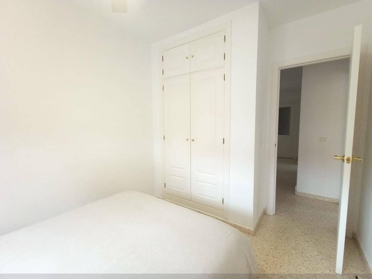 3 slaapkamer Villa te huur in Sanlucar de Barrameda met garage - € 4.100 (Ref: 9420145)