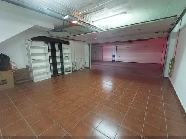 3 slaapkamer Villa te huur in Sanlúcar de Barrameda met garage - € 4.100 (Ref: 9420145)