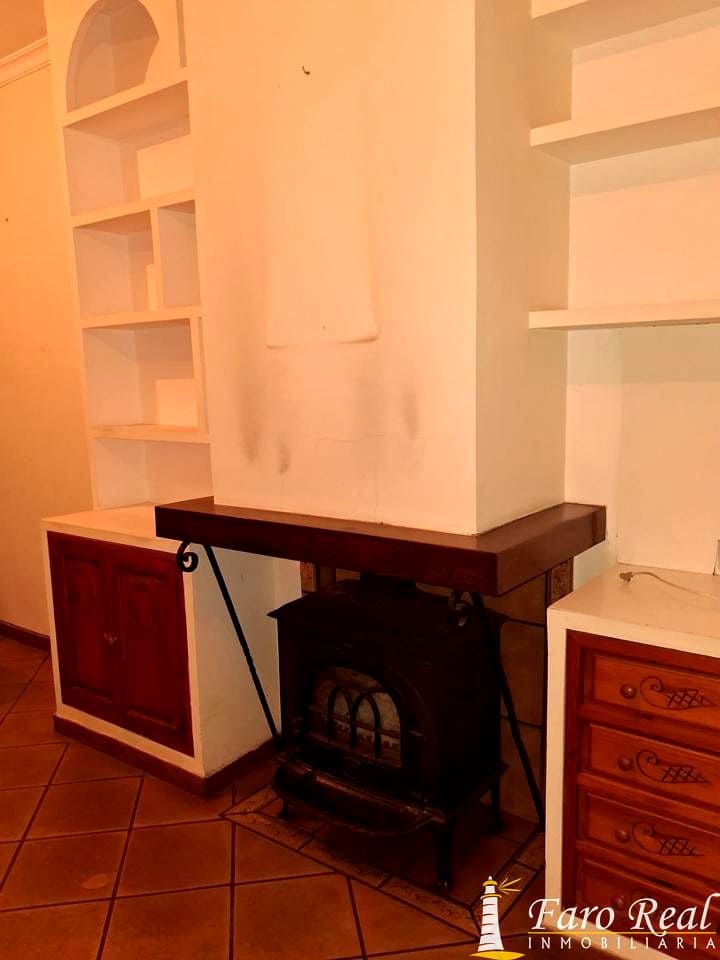 5 bedroom Villa for sale in Sanlucar de Barrameda with garage - € 370,000 (Ref: 9457749)