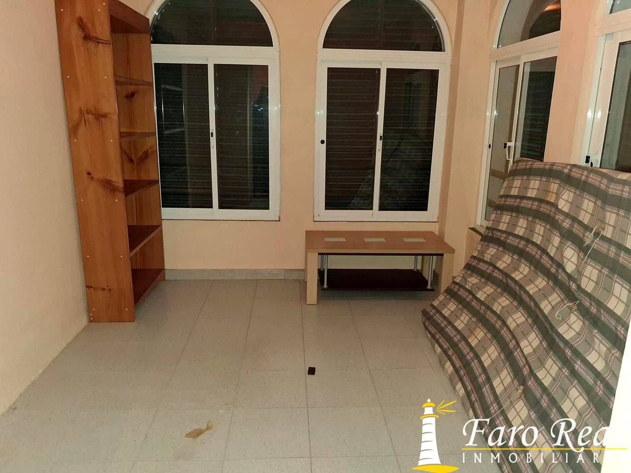 5 bedroom Villa for sale in Sanlucar de Barrameda with garage - € 370,000 (Ref: 9457749)