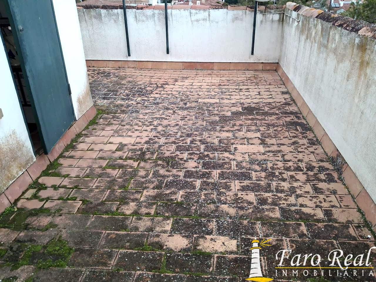 5 bedroom Villa for sale in Sanlucar de Barrameda with garage - € 370,000 (Ref: 9457749)