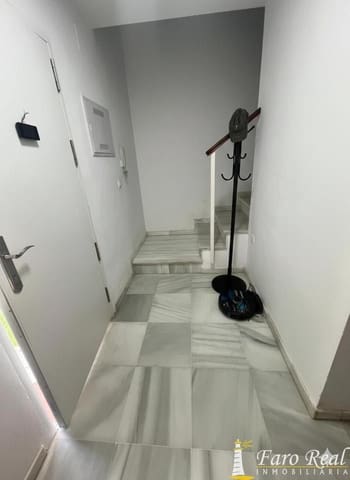 3 bedroom Villa for sale in Sanlúcar de Barrameda with garage - € 230,000 (Ref: 9470668)