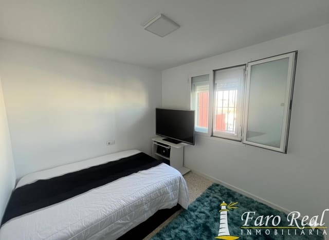 3 bedroom Villa for sale in Sanlúcar de Barrameda with garage - € 230,000 (Ref: 9470668)