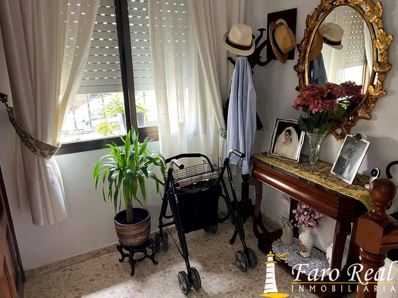 5 bedroom Villa for sale in Sanlucar de Barrameda - € 245,000 (Ref: 9471265)