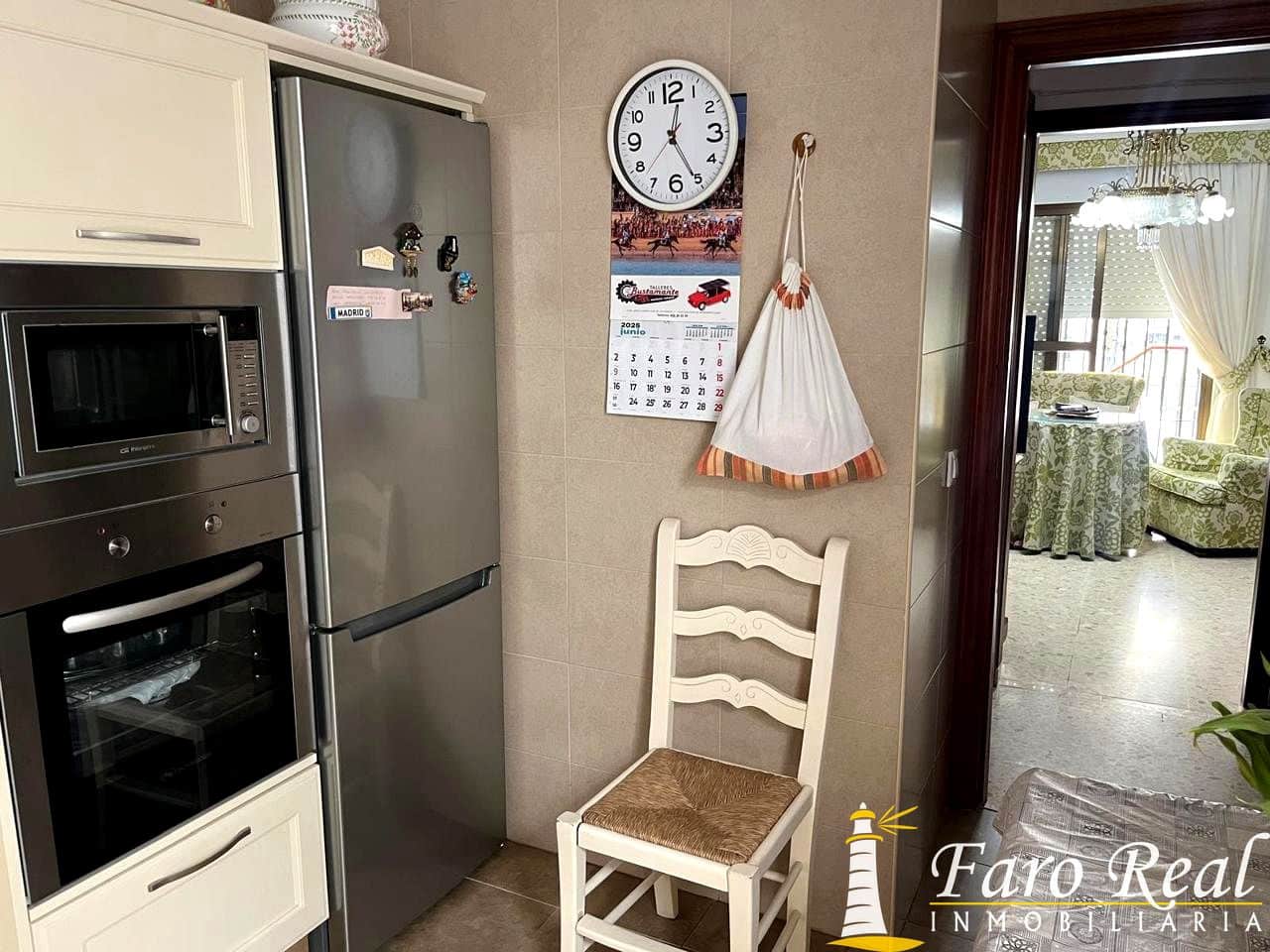 5 bedroom Villa for sale in Sanlucar de Barrameda - € 245,000 (Ref: 9471265)