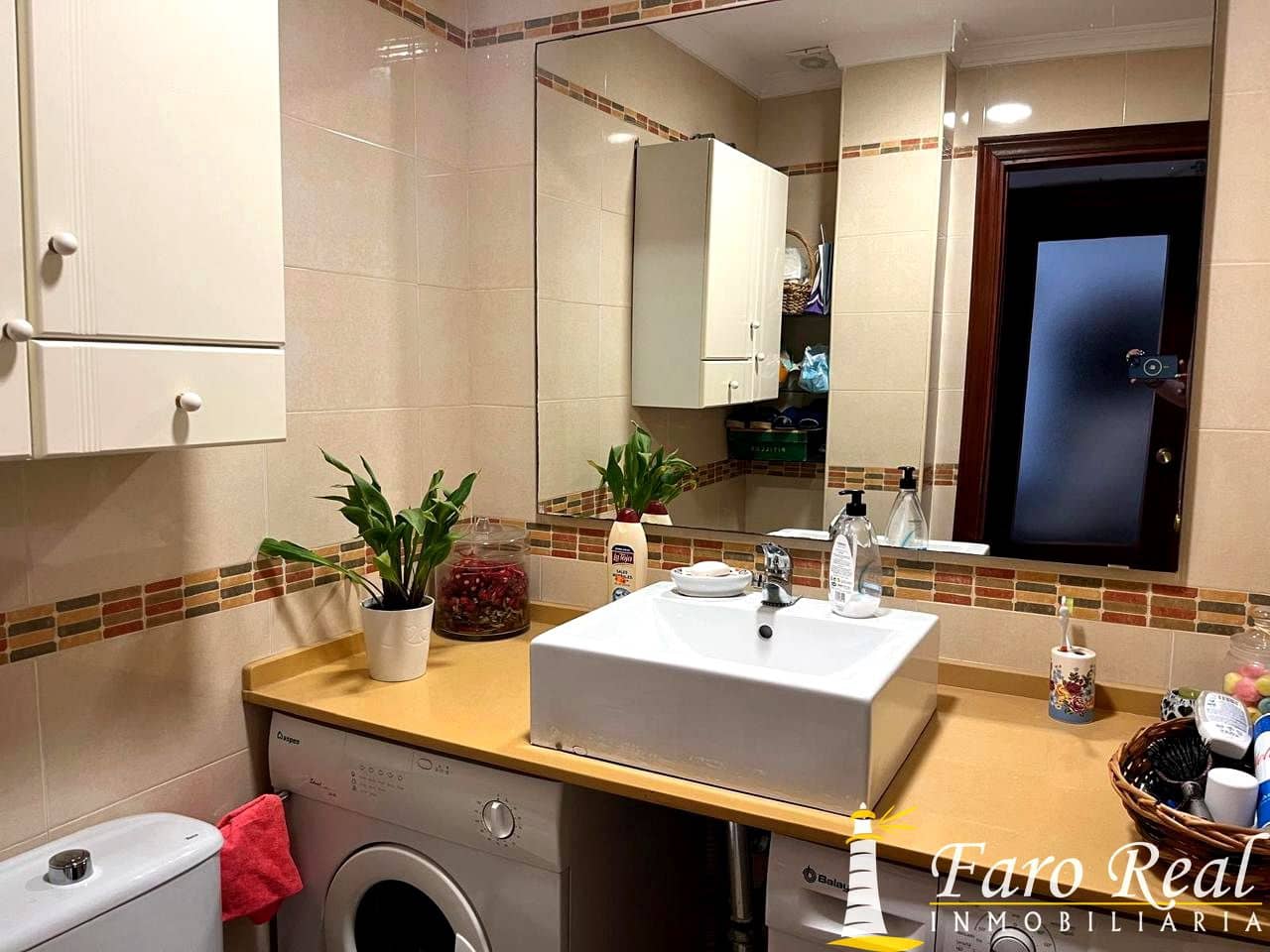 5 bedroom Villa for sale in Sanlucar de Barrameda - € 245,000 (Ref: 9471265)