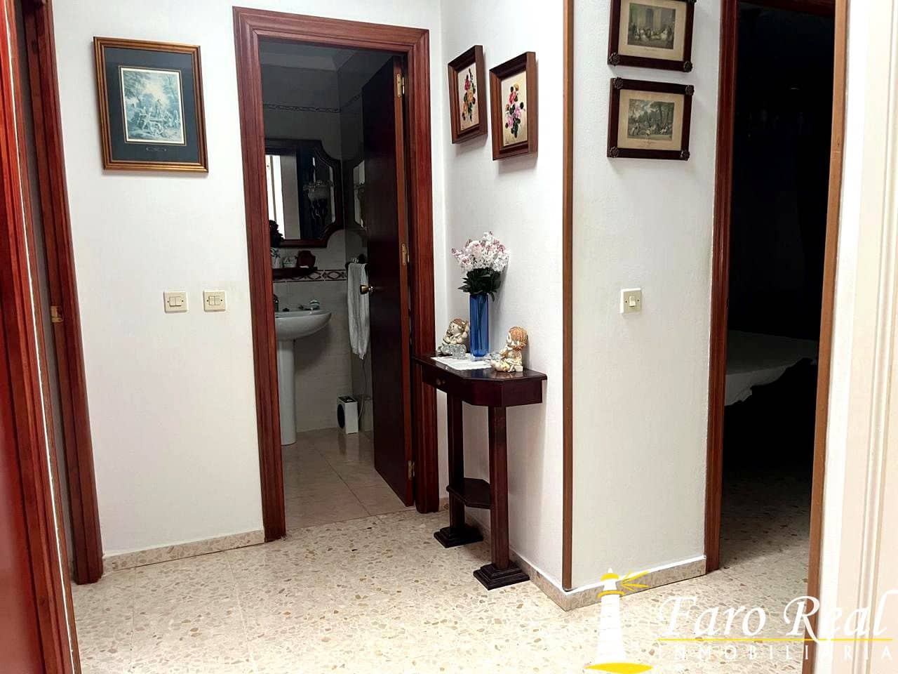 5 bedroom Villa for sale in Sanlucar de Barrameda - € 245,000 (Ref: 9471265)