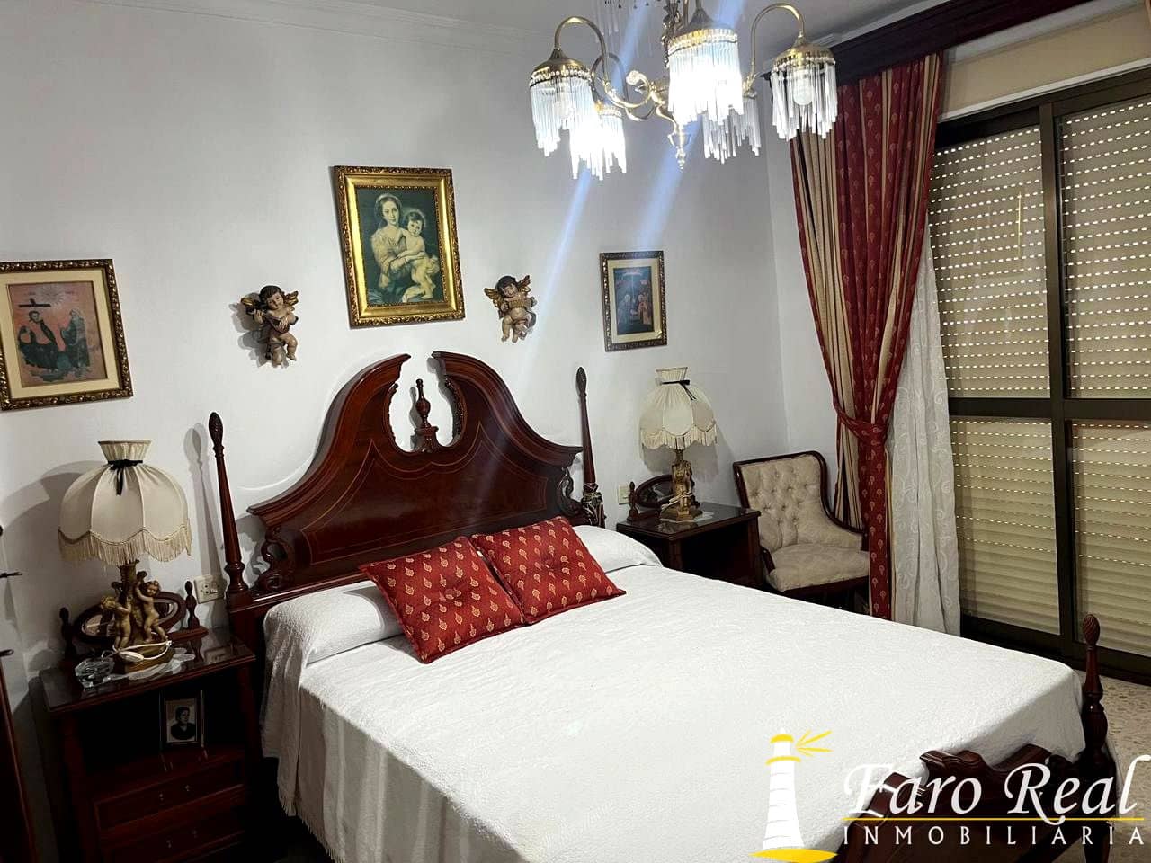 5 bedroom Villa for sale in Sanlucar de Barrameda - € 245,000 (Ref: 9471265)