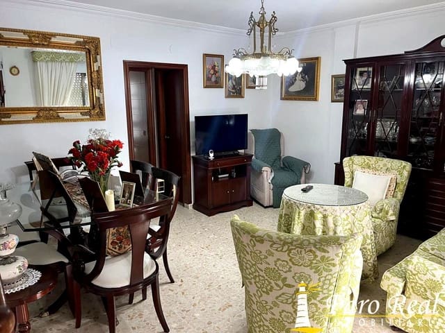 5 bedroom Villa for sale in Sanlúcar de Barrameda - € 245,000 (Ref: 9471265)