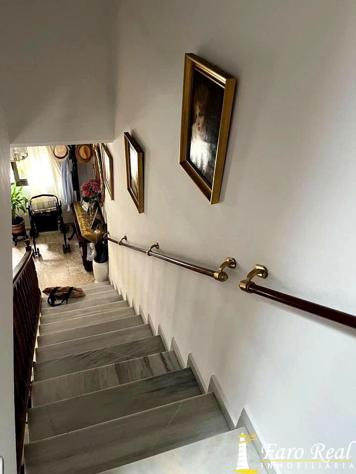 5 bedroom Villa for sale in Sanlucar de Barrameda - € 245,000 (Ref: 9471265)