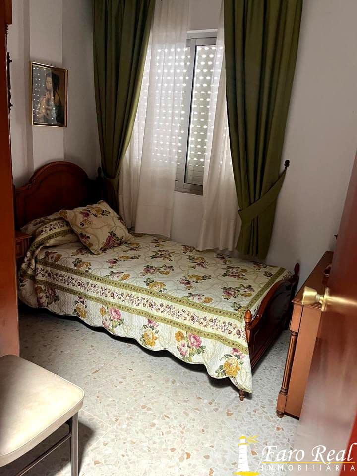 5 bedroom Villa for sale in Sanlucar de Barrameda - € 245,000 (Ref: 9471265)