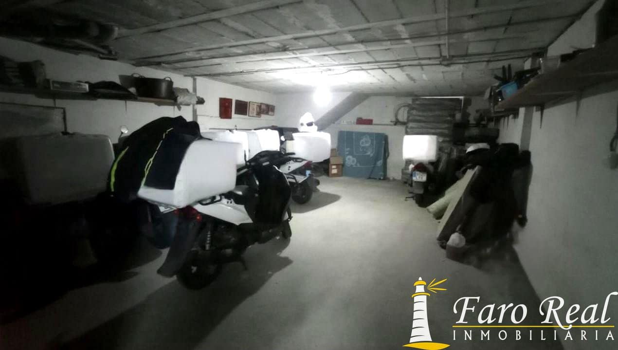 5 bedroom Villa for sale in Sanlucar de Barrameda - € 245,000 (Ref: 9471265)