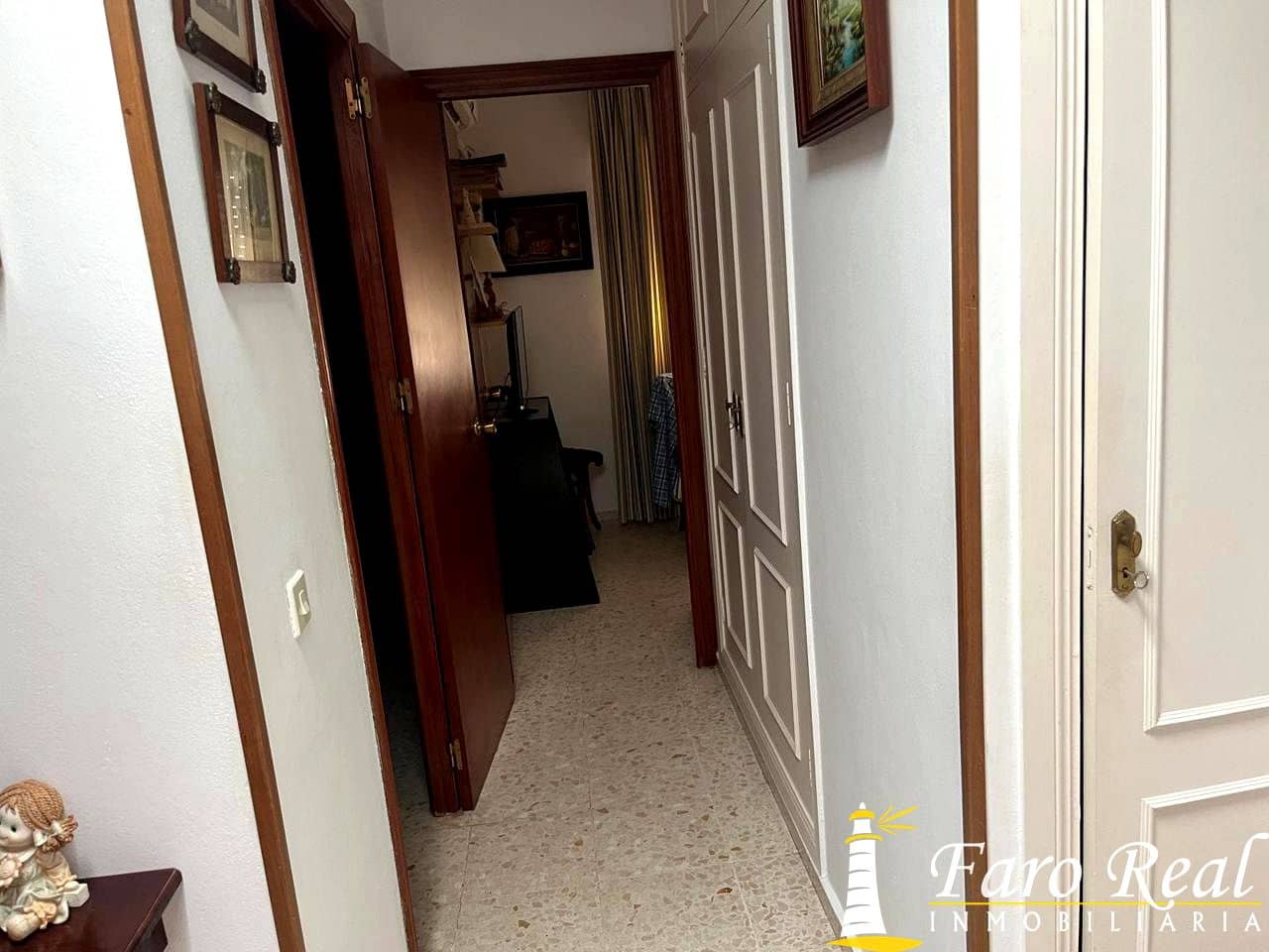 5 bedroom Villa for sale in Sanlucar de Barrameda - € 245,000 (Ref: 9471265)