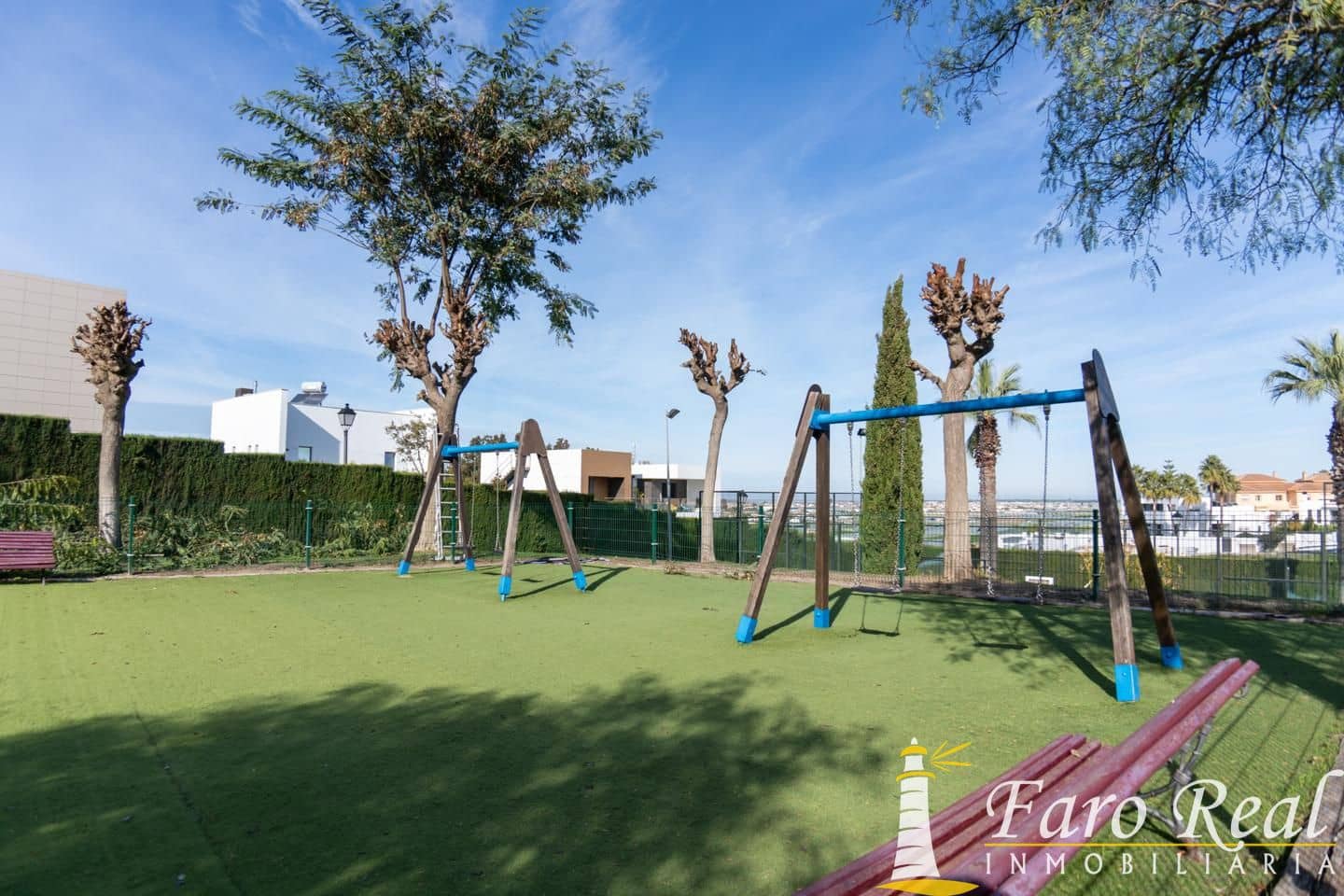 2 bedroom Flat for sale in Sanlucar de Barrameda with pool garage - € 195,000 (Ref: 9471266)