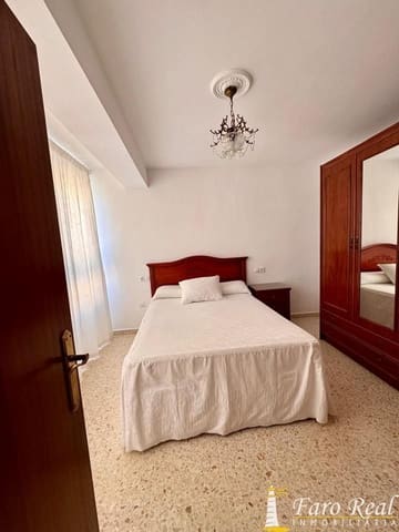 2 bedroom Flat for sale in Sanlúcar de Barrameda - € 79,000 (Ref: 9475761)