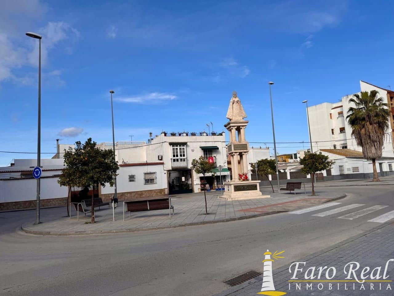 2 bedroom Flat for sale in Sanlucar de Barrameda - € 79,000 (Ref: 9475761)