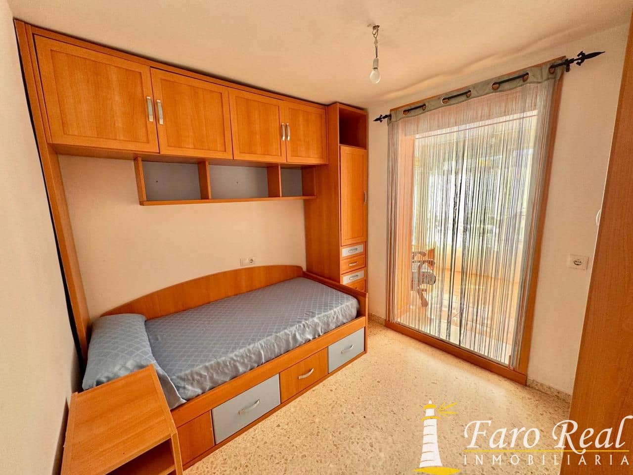 2 bedroom Flat for sale in Sanlucar de Barrameda - € 79,000 (Ref: 9475761)