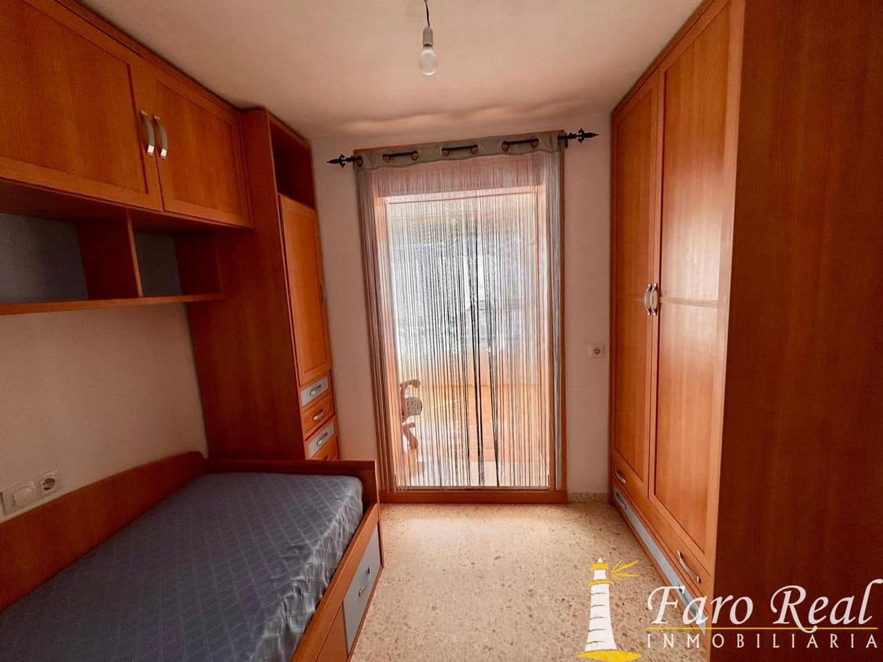 2 bedroom Flat for sale in Sanlucar de Barrameda - € 79,000 (Ref: 9475761)