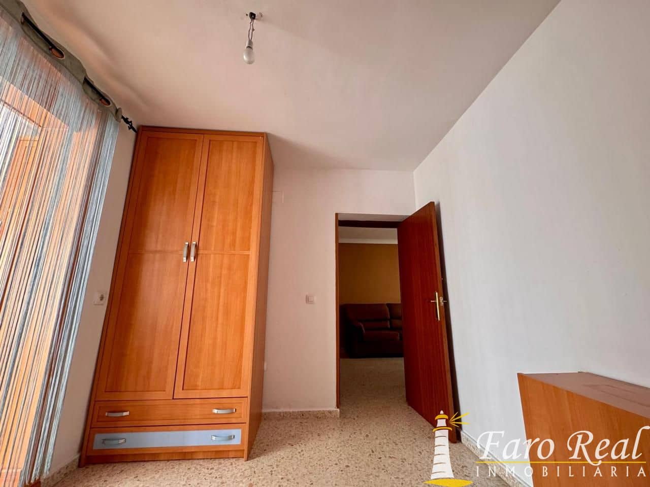 2 bedroom Flat for sale in Sanlucar de Barrameda - € 79,000 (Ref: 9475761)