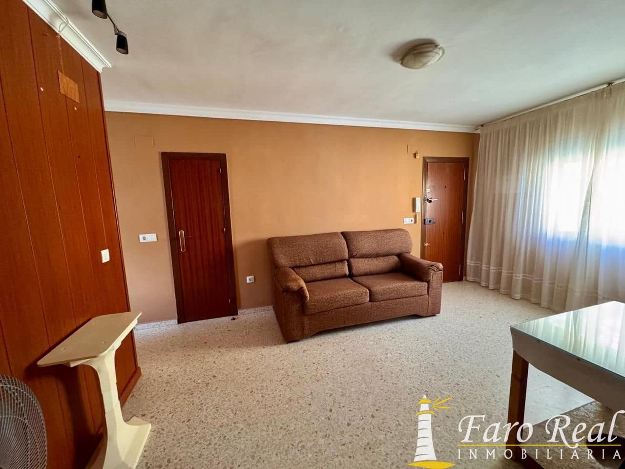 2 bedroom Flat for sale in Sanlucar de Barrameda - € 79,000 (Ref: 9475761)