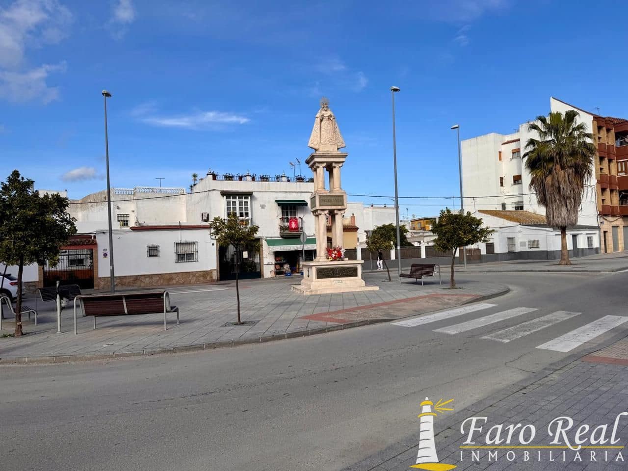 2 bedroom Flat for sale in Sanlucar de Barrameda - € 79,000 (Ref: 9475761)
