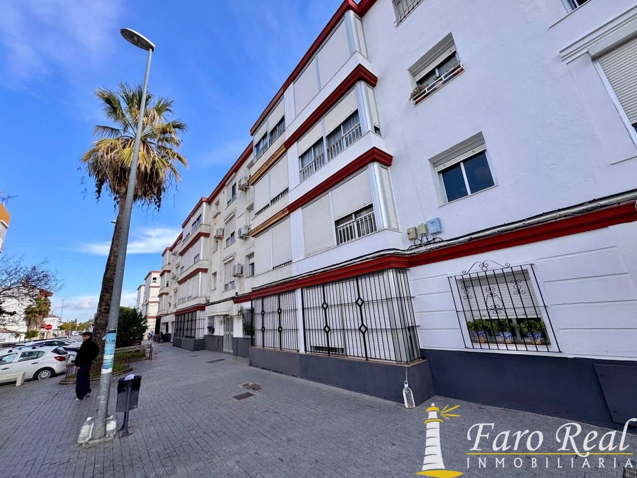 2 bedroom Flat for sale in Sanlucar de Barrameda - € 79,000 (Ref: 9475761)