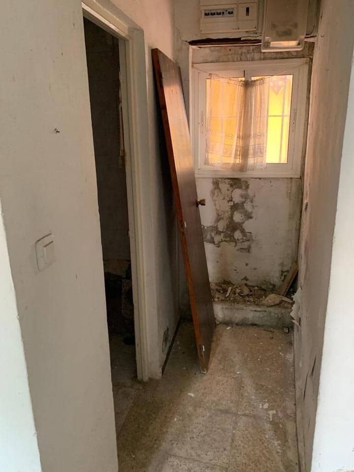 2 bedroom Villa for sale in Sanlucar de Barrameda - € 90,000 (Ref: 9494744)