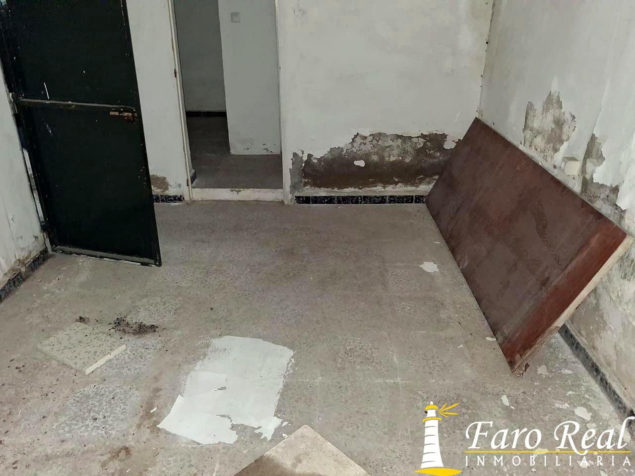 2 bedroom Villa for sale in Sanlucar de Barrameda - € 90,000 (Ref: 9494744)