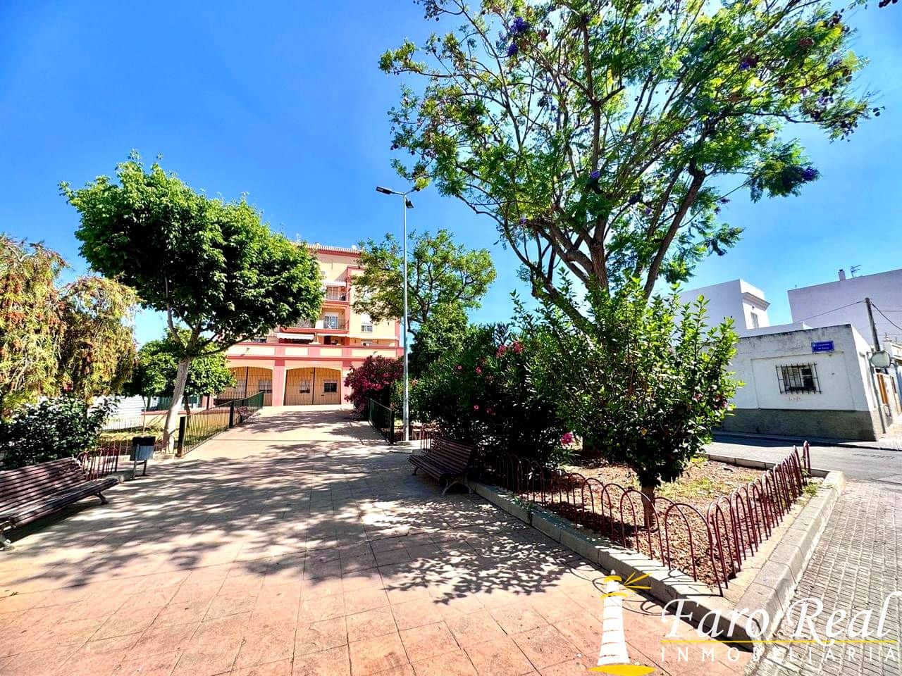 2 bedroom Villa for sale in Sanlucar de Barrameda - € 90,000 (Ref: 9494744)