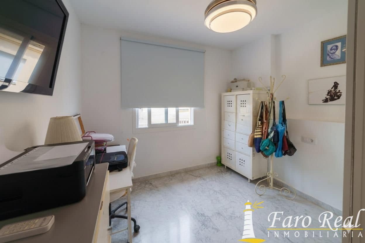 5 bedroom Villa for sale in Sanlucar de Barrameda - € 460,000 (Ref: 9502923)