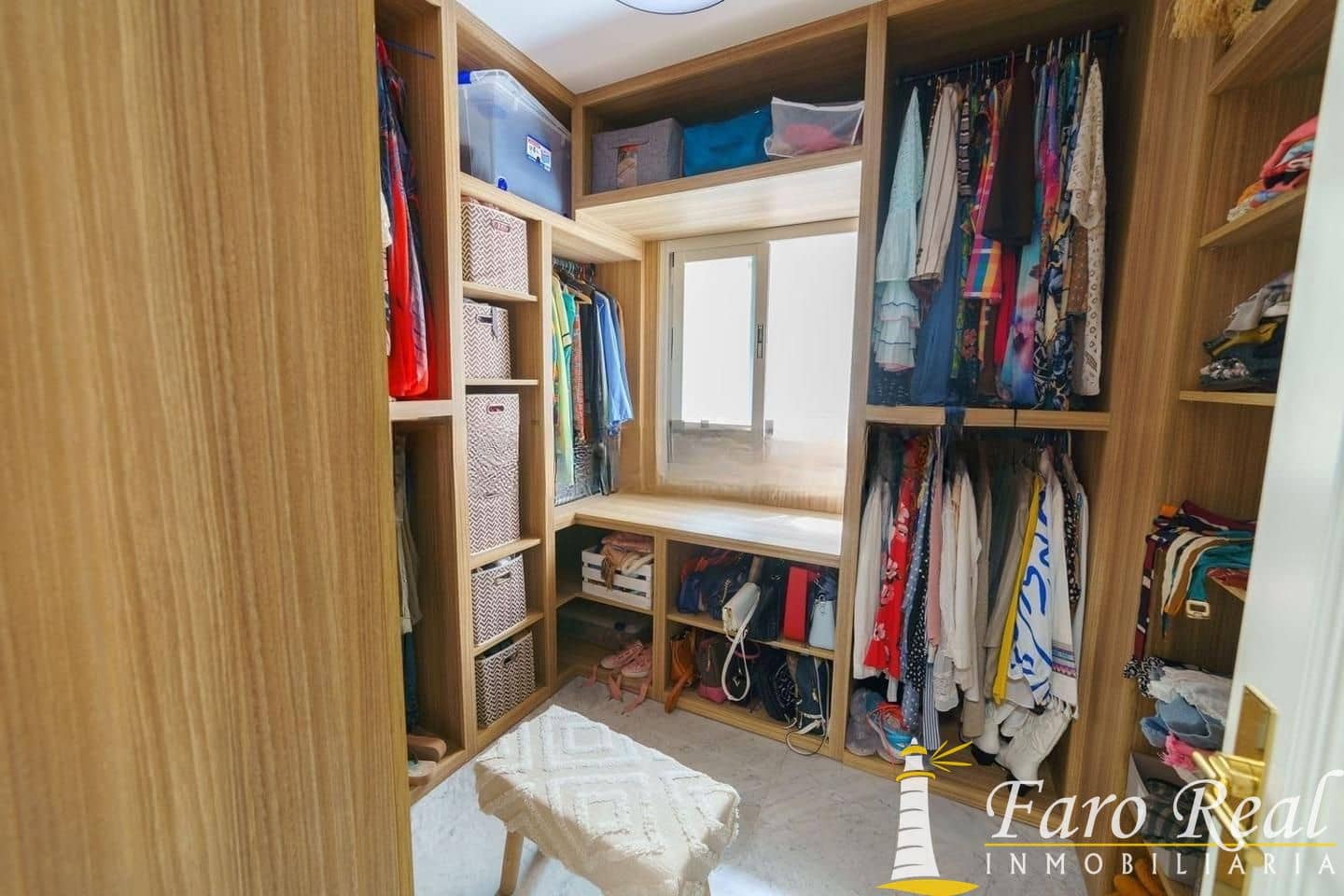 5 bedroom Villa for sale in Sanlucar de Barrameda - € 460,000 (Ref: 9502923)