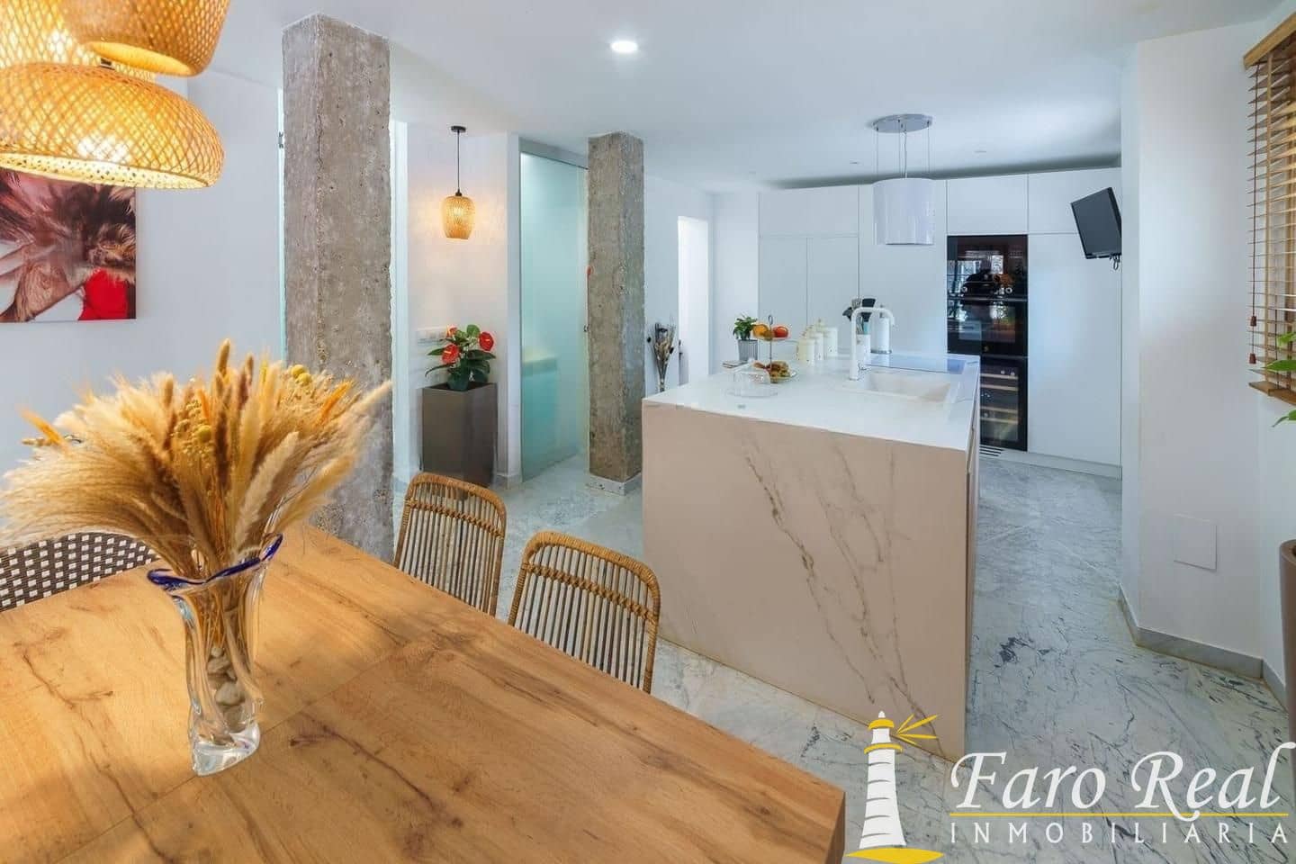 5 bedroom Villa for sale in Sanlucar de Barrameda - € 460,000 (Ref: 9502923)