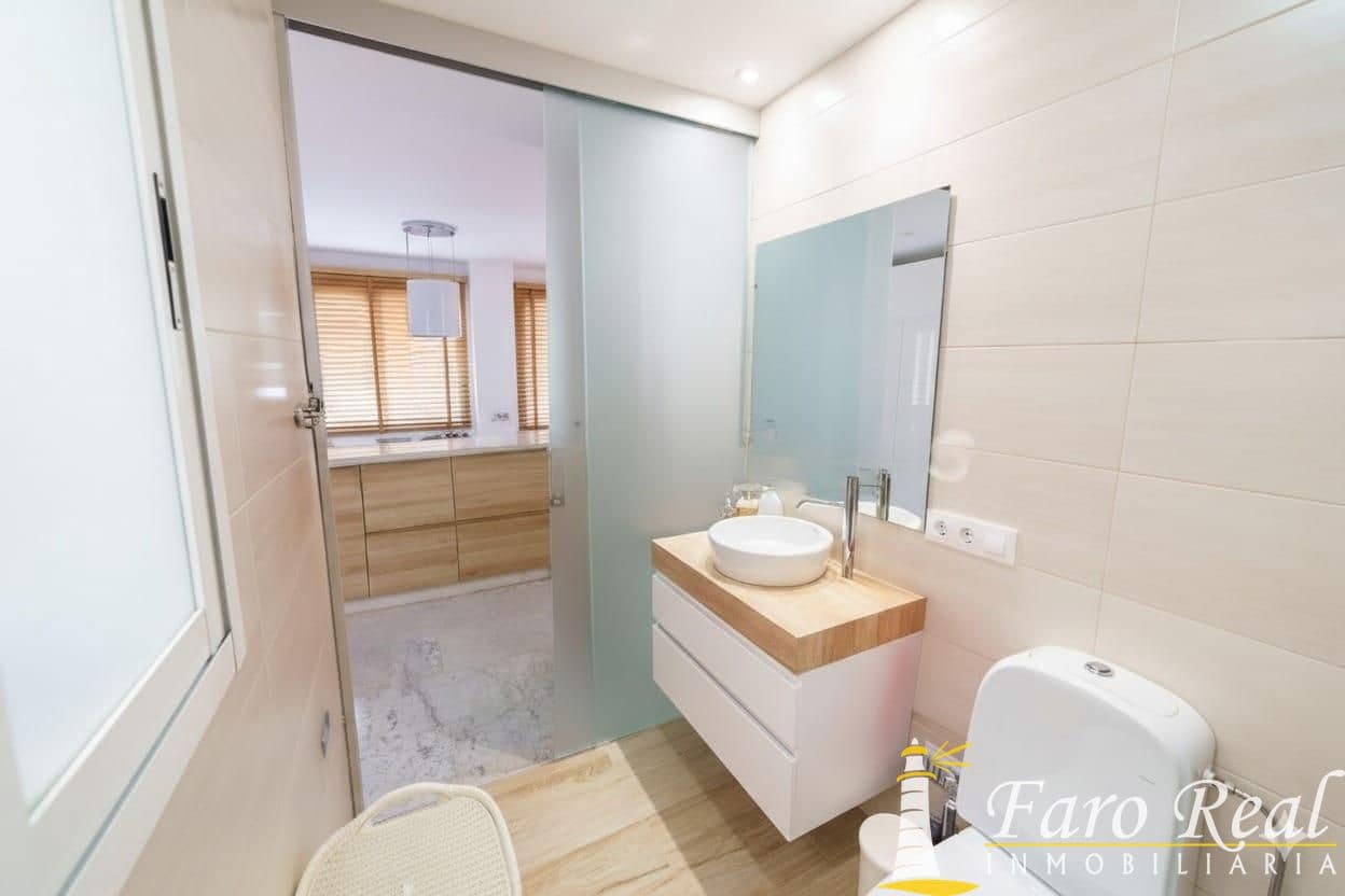 5 bedroom Villa for sale in Sanlucar de Barrameda - € 460,000 (Ref: 9502923)