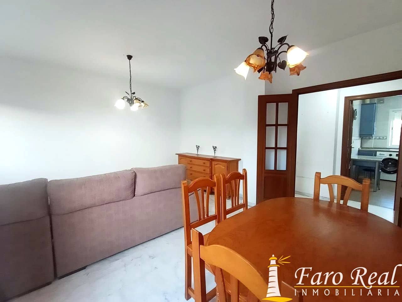 3 bedroom Flat for rent in Sanlucar de Barrameda with garage - € 750 (Ref: 9531977)