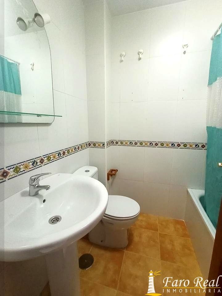 3 bedroom Flat for rent in Sanlucar de Barrameda with garage - € 750 (Ref: 9531977)