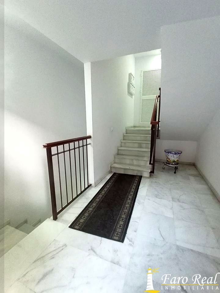 3 bedroom Flat for rent in Sanlucar de Barrameda with garage - € 750 (Ref: 9531977)
